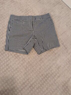 Ann Taylor B&W Gingham 5" Shorts - Women's sz 6